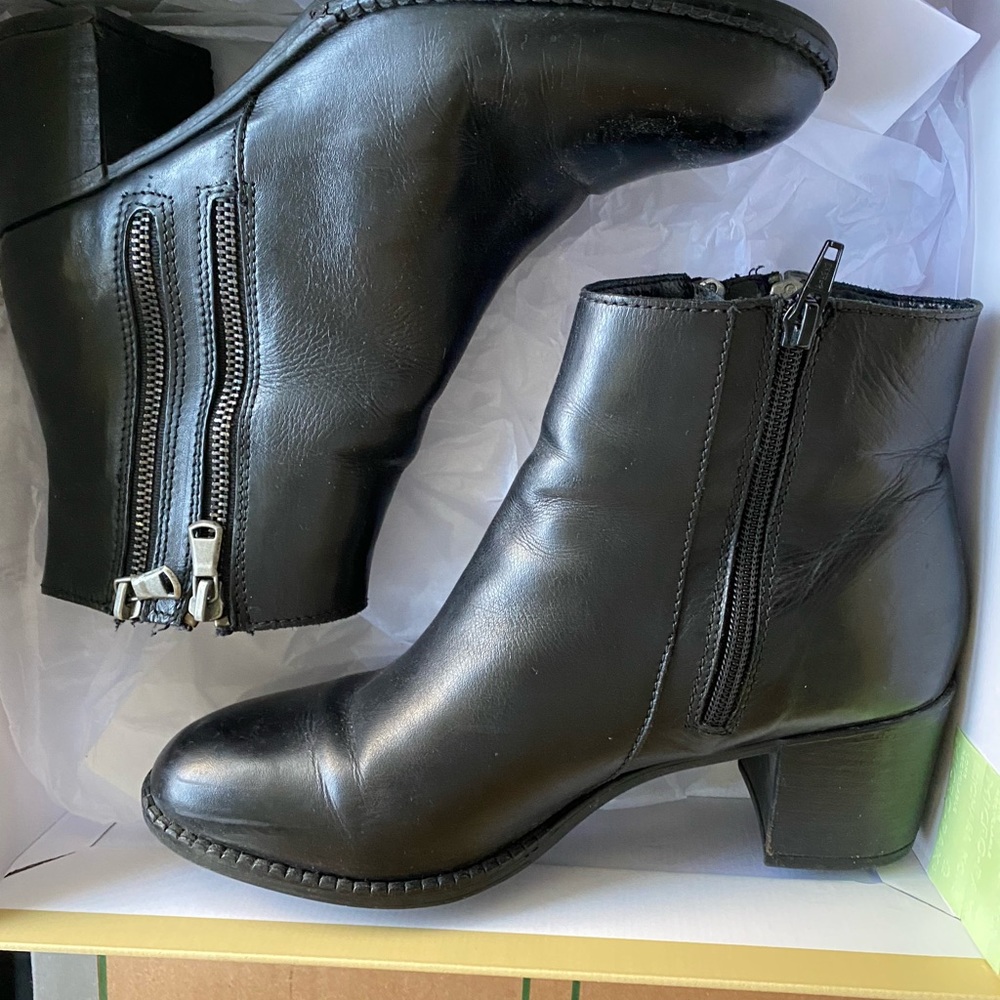 Leather boots